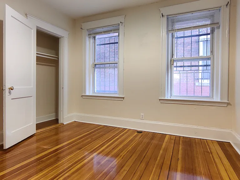 15 Barrows St #1 — Photo 10