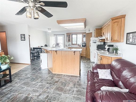 4th image of 608 2nd St W