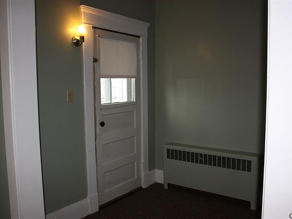 4th image of 542 MORRIS Avenue