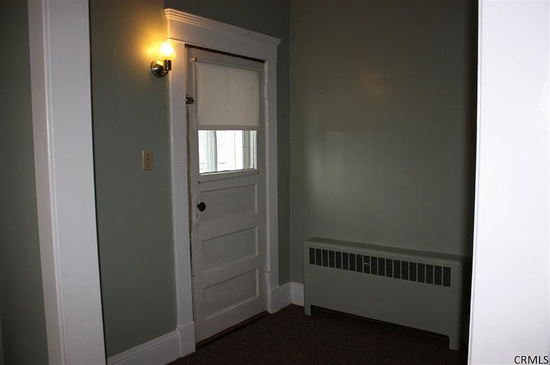 4th image of 542 MORRIS Avenue