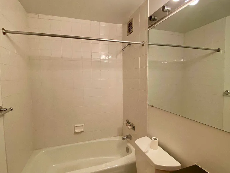 370 W 30th St #12E — Photo 10