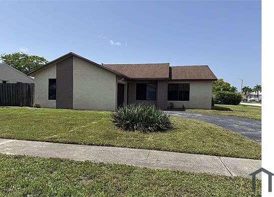 2nd image of 11651 NW 37th Pl