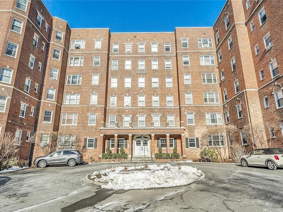 1st image of 50 N broadway #2A