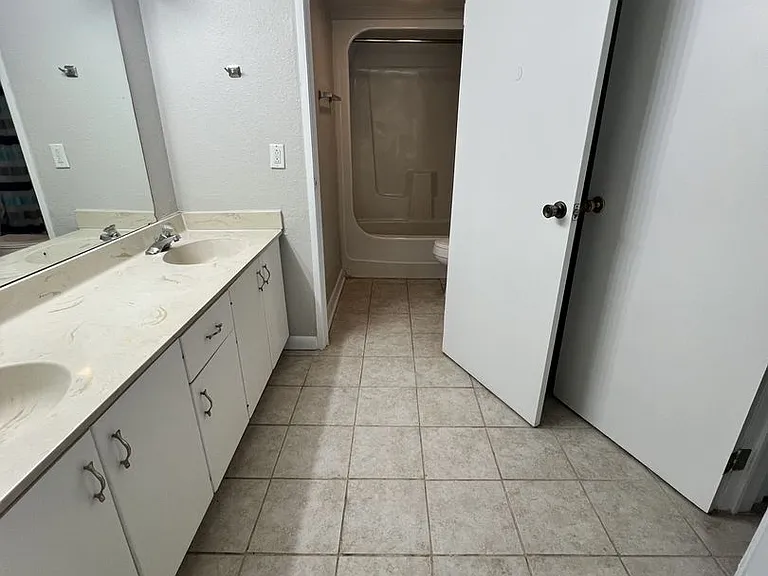 Ridge Terrace Apartments — Photo 21