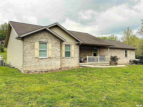 3rd image of 4111 Evergreen Ln