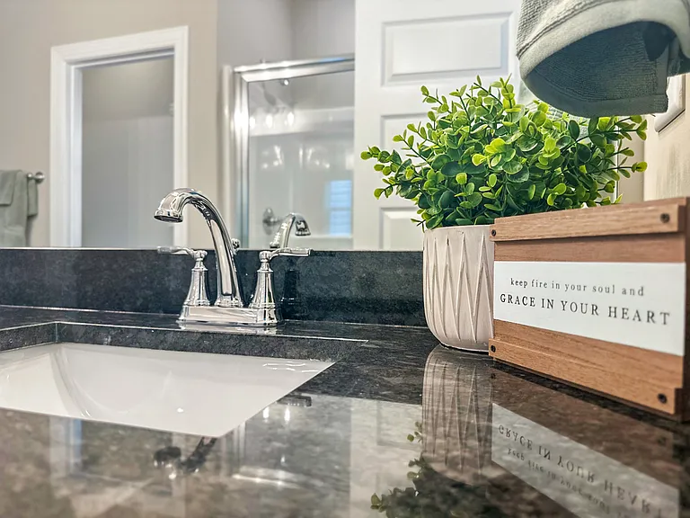 1621 Spring Berry Ln — Photo 39