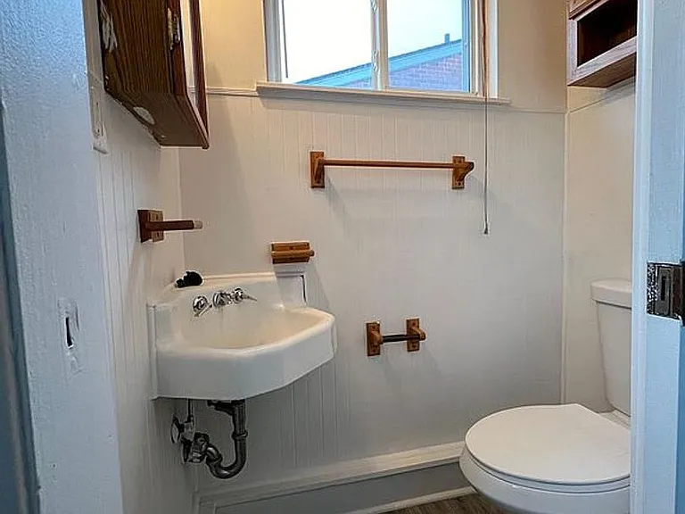 32049 Joy Rd — Photo 12