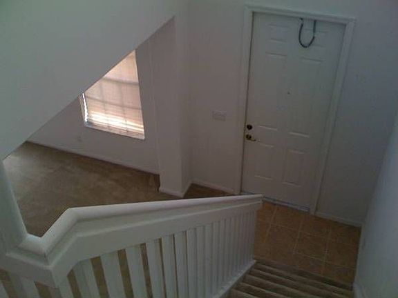 4th image of 615 NW 24th Ave