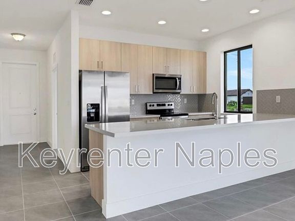 5th image of 5265 Lamone Lane Ave