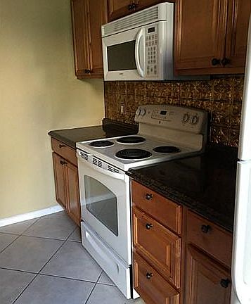 2nd image of 3094 SW Sunset Trace Cir