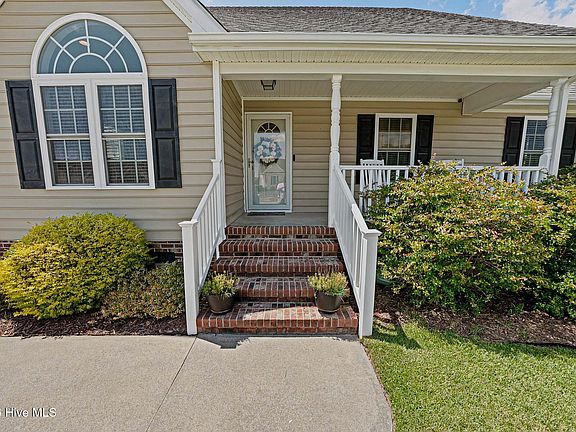 2nd image of 636 Millbrooke Circle