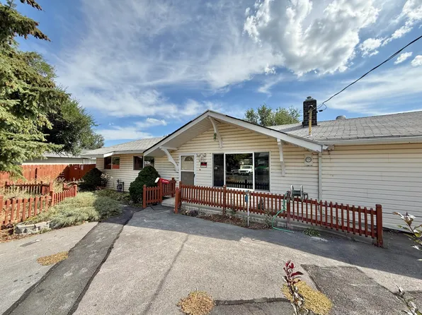 4032 Kelley Dr, Klamath Falls, OR 97603