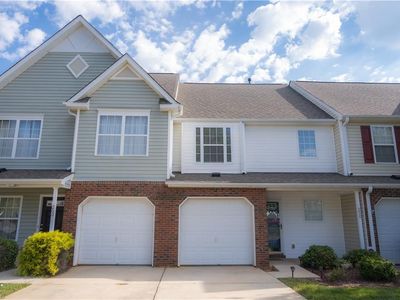 250 Luzelle Dr, Winston Salem, NC, 27103