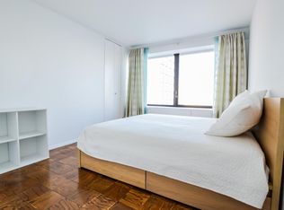 67 E India Row #25D, Boston, MA 02110