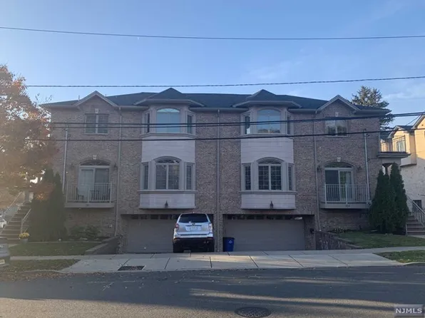 59B Liberty Pl, Palisades Park, NJ 07650