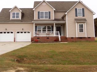 16 Dancing Shoes Ct, Clayton, NC 27520