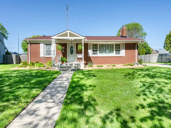2716 Thayer Dr, Saint Joseph, MI 49085