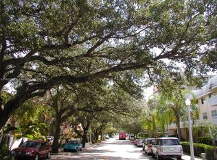 100 Edgewater Dr APT 132, Coral Gables, FL 33133
