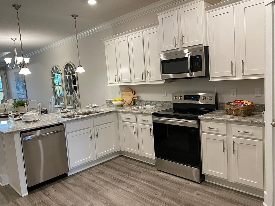 1st image of 909 Brambling Ct