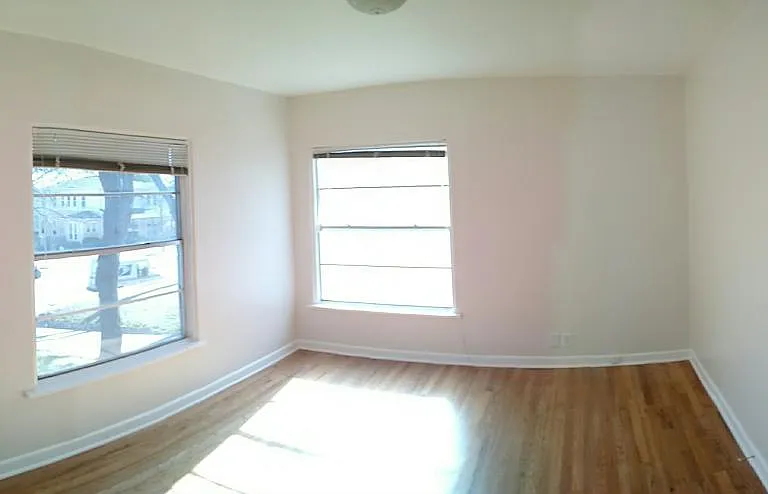 Front Bedroom (wide angle)