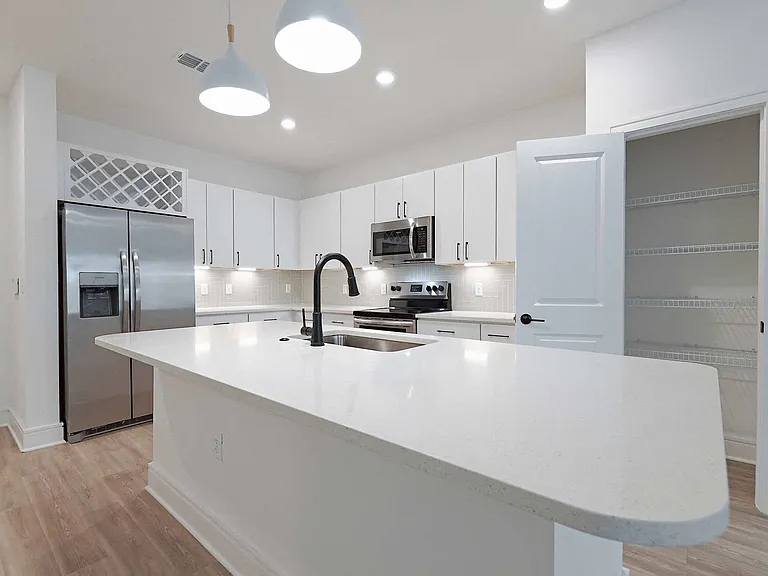 Tropia Luxury Apartments — Photo 131