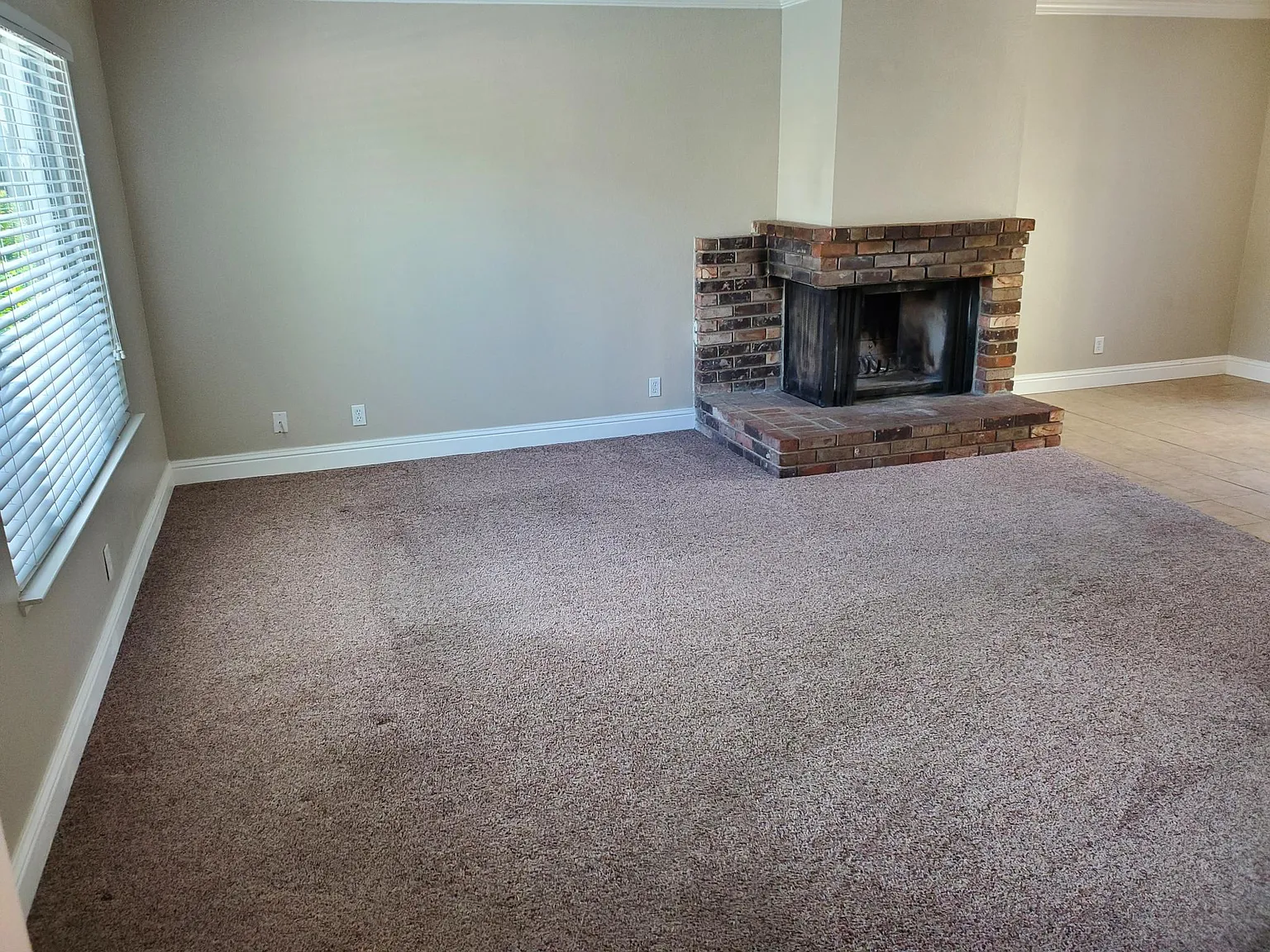 2 bed, 1.5 bath, 1108 sqft, $1,595 — Photo 4