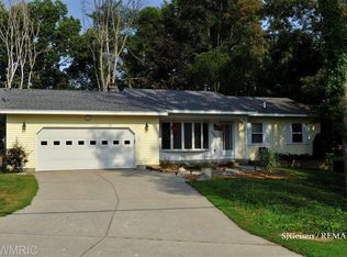 6900 Northland Dr NE, Rockford, MI 49341