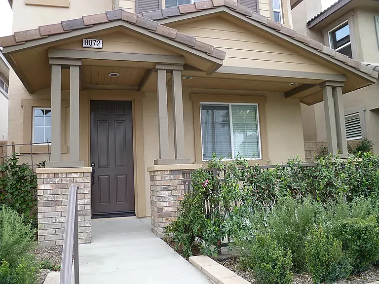 8072 Cambria Cir