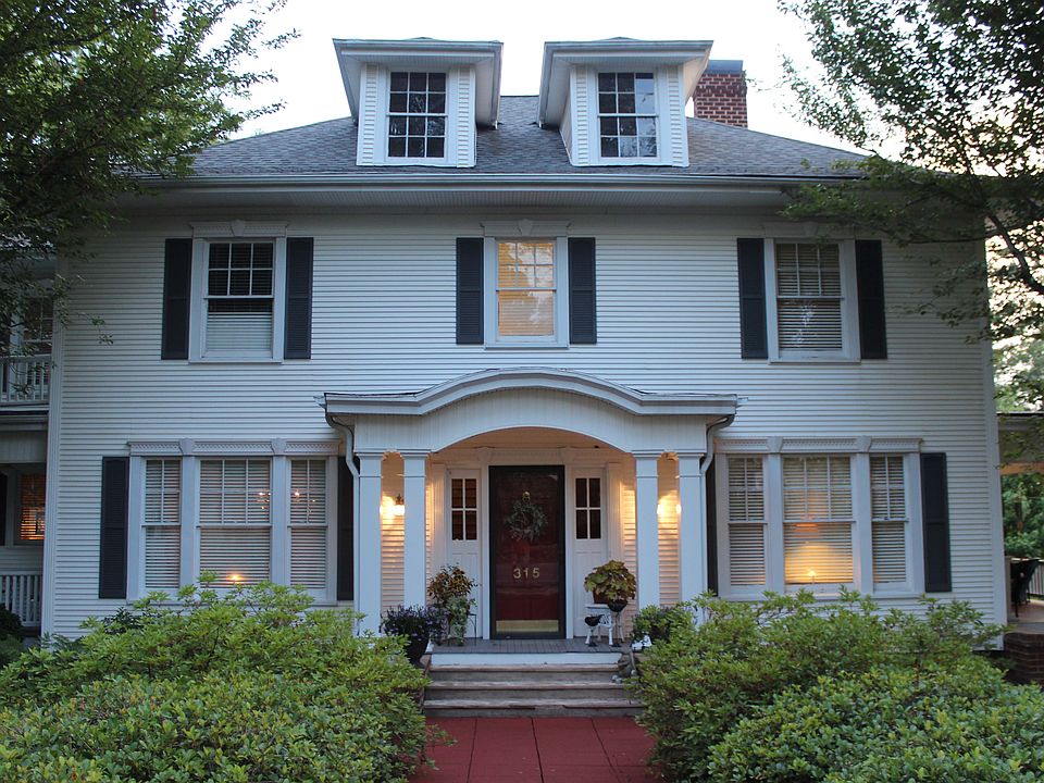 1st image of 315 N Main St