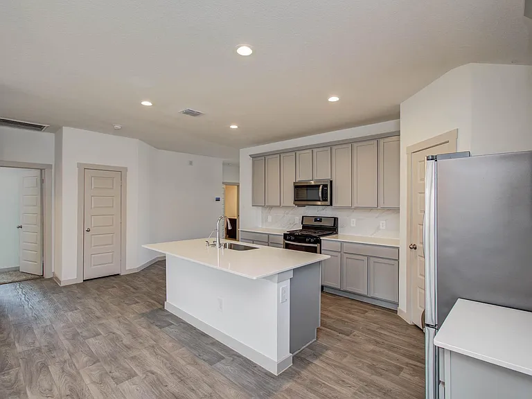 14543 Rain Tree Dr — Photo 19