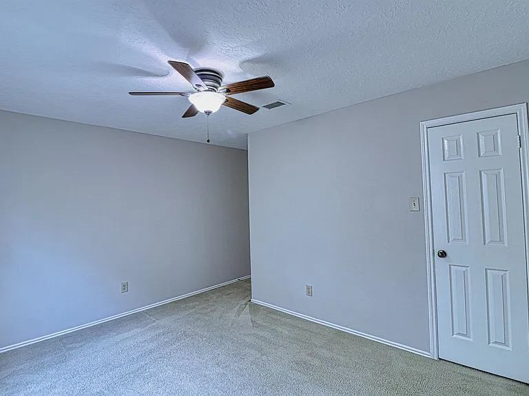 427 Birch Hill Dr — Photo 29