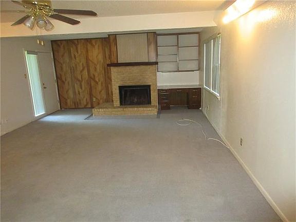 4th image of 812 Ravenwood Dr
