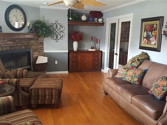4th image of 235 Veranda Dr
