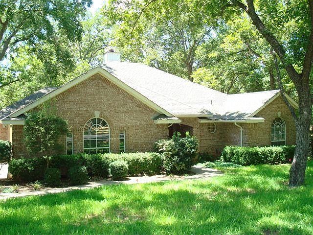 1st image of 8902 Monticello Dr