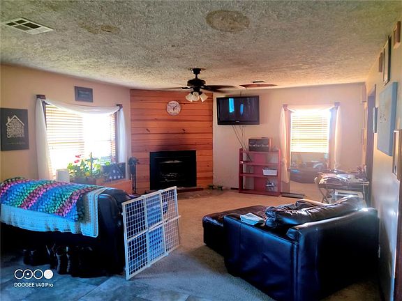 5th image of 34603 Pinehill Rd