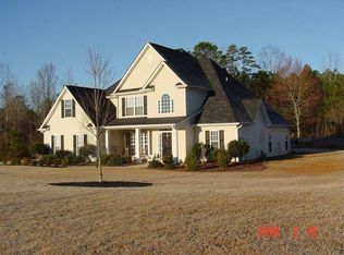 87 Meadows Ln, Senoia, GA 30276