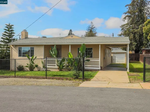 2917 Knoll Dr, Concord, CA 94520