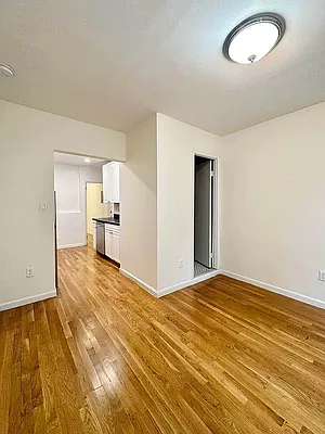 Rented by Waverly Realty Associates | media 9