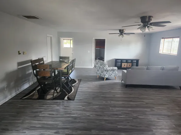 96 Eichhorn Rd #A, East Peoria, IL 61611