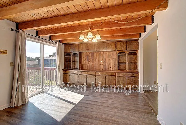 16103 NE 33rd Ave — Photo 5