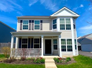 1577 Victoria Park Cir, Aurora, IL 60504