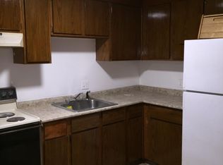 1067 Memorial Ave #3C, West Springfield, MA 01089