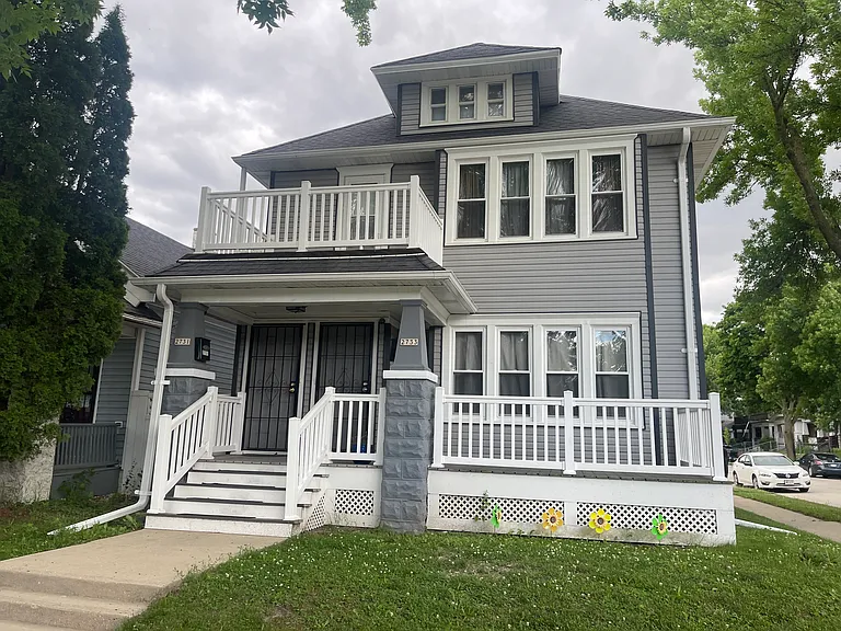 2731 W Concordia Ave #2731 — Photo 1