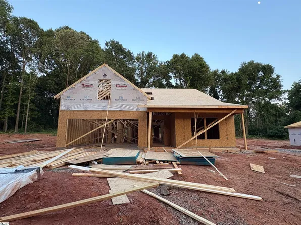 920 Powers Rd, Laurens, SC 29360