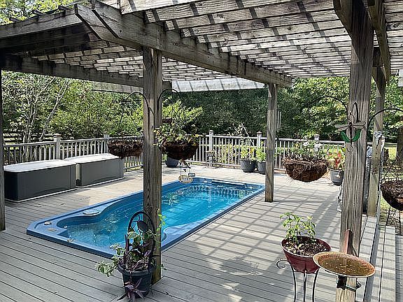 4th image of 5093 Rowen Oak Rd