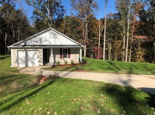 321 Kenlon Ct, Madison, NC 27025