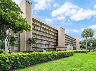4570 NW 18th Ave #6, Pompano Beach, FL 33064