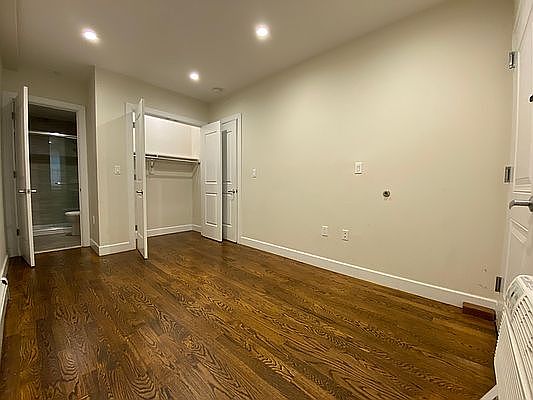 5th image of 456 E 29th St #1