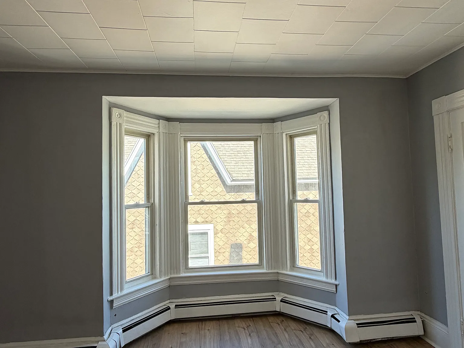 4 bed, 1400 sqft, $2,250 — Photo 3