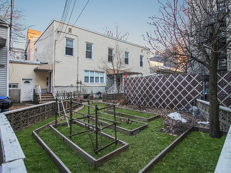 1620 Palisade Ave #G — Photo 16